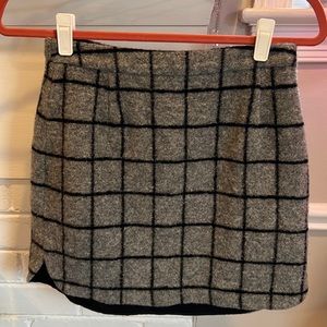 Madewell Wool Skirt Grey with Black Checkers Black Inner Lining size 2